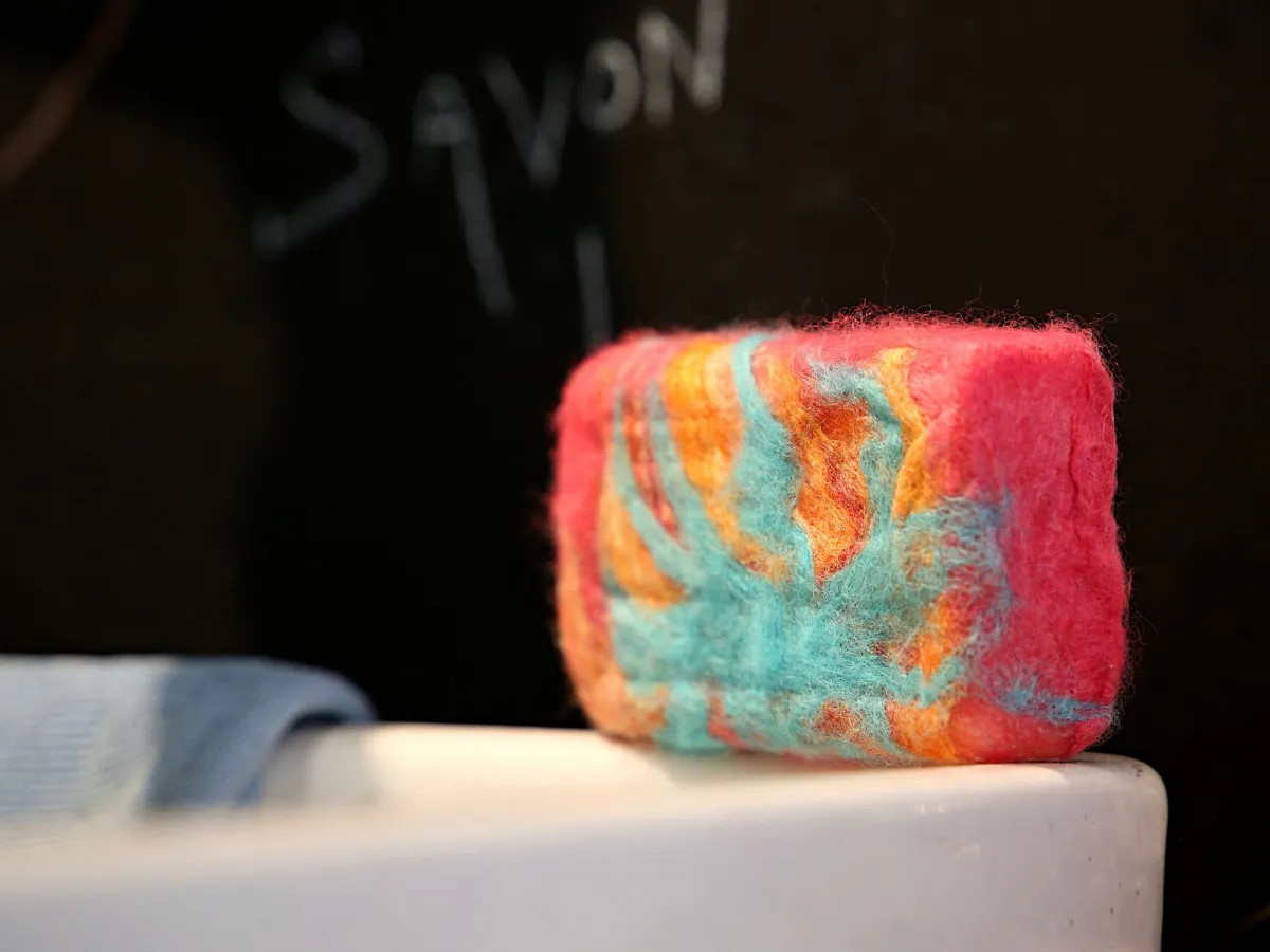 Image qui illustre: Réalisez votre savon exfoliant en feutre à Chambéry - 1
