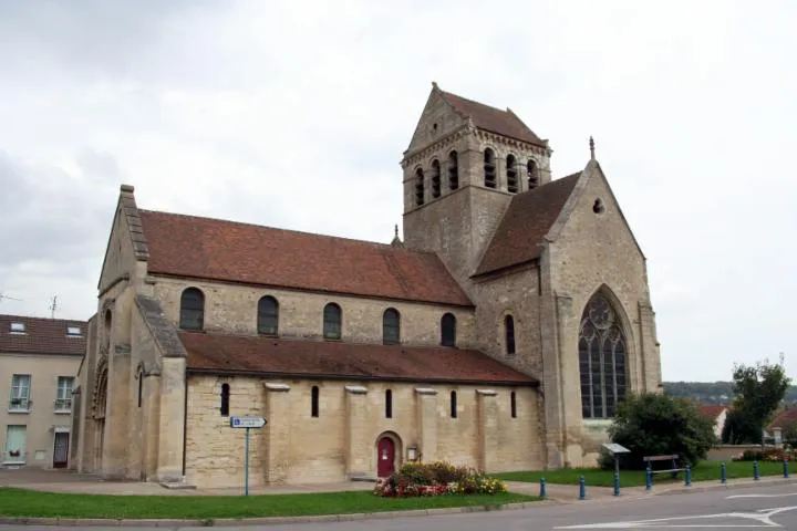 Image qui illustre: Eglise Sainte-anne-de-gassicourt