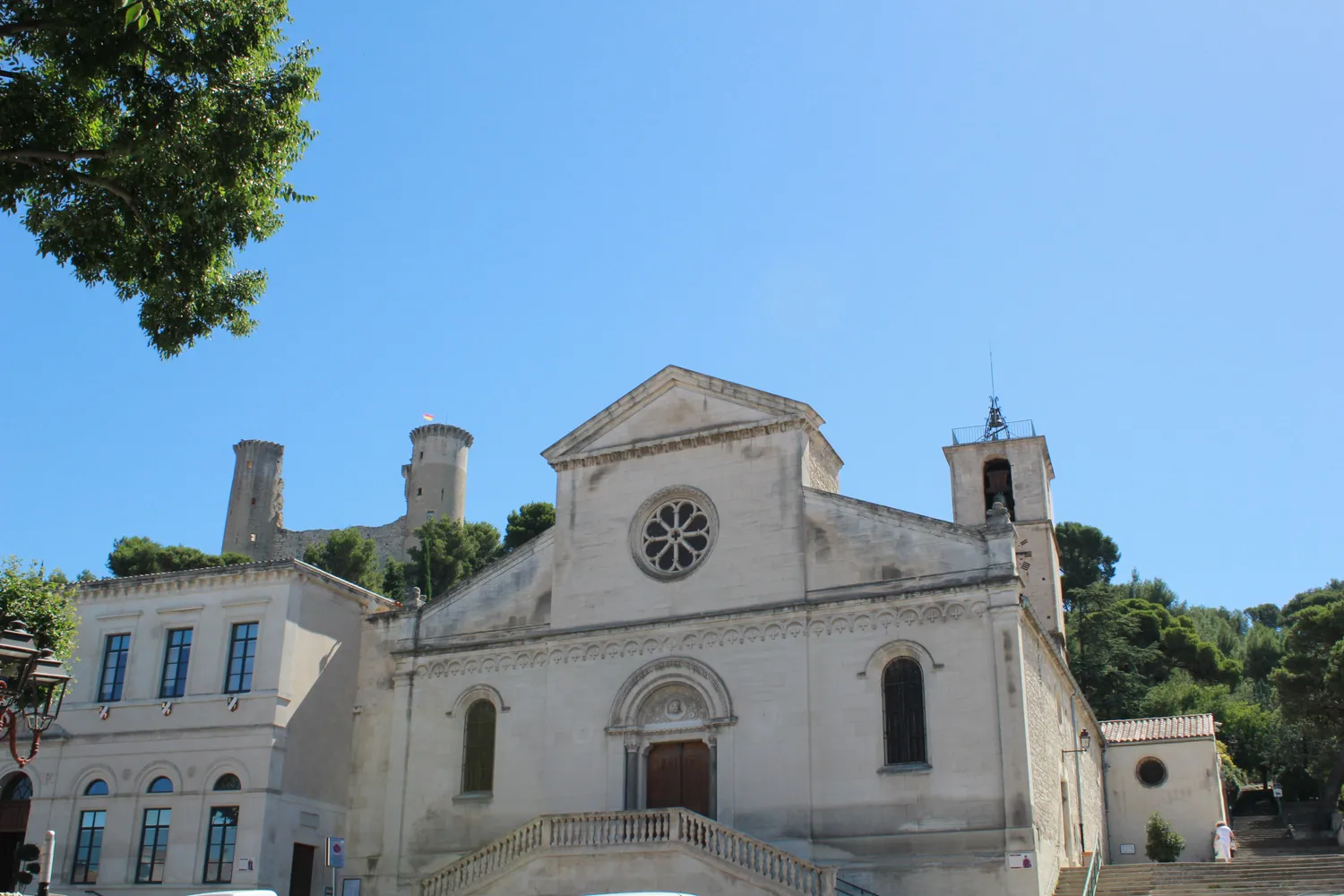 Image qui illustre: Eglise Saint Denys à Châteaurenard - 2