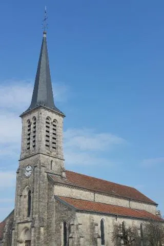 Image qui illustre: Eglise Saint-didier De Courcelles-en-montagne