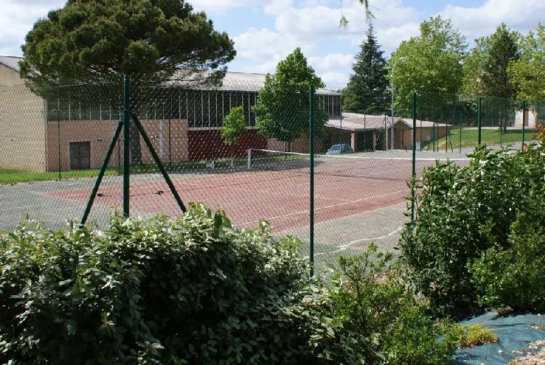 Image qui illustre: Tennis Lévignac De Guyenne à Lévignac-de-Guyenne - 0