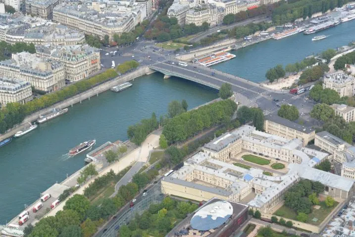 Image qui illustre: Pont de l'Alma