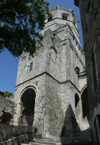 Image qui illustre: Cathédrale Saint-Vincent