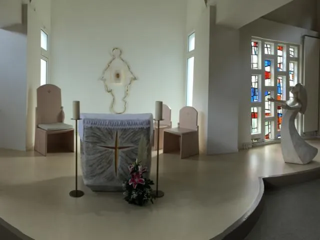 Image qui illustre: Chapelle Notre Dame Du Sourire