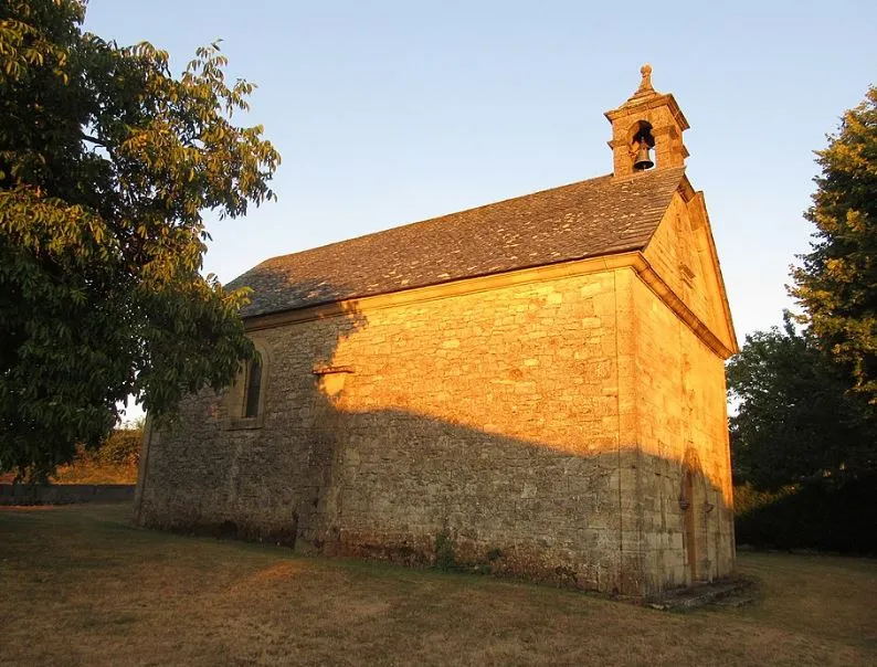 Image qui illustre: Chapelle Notre-dame-de-pitié - La Capelette - Laissac à Laissac-Sévérac l'Église - 0