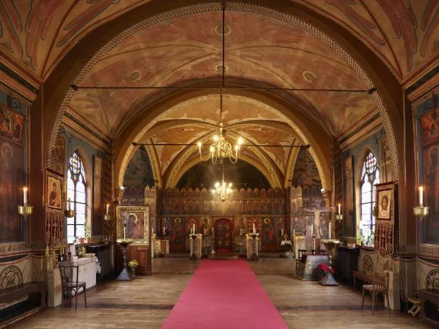 Image qui illustre: Visite guidée de l'église Saint-Serge et des salles sous l'église