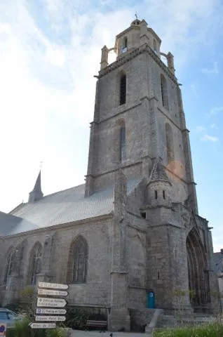 Image qui illustre: Eglise Saint-guénolé