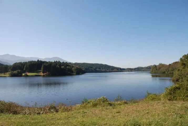 Image qui illustre: Lac de Lourdes