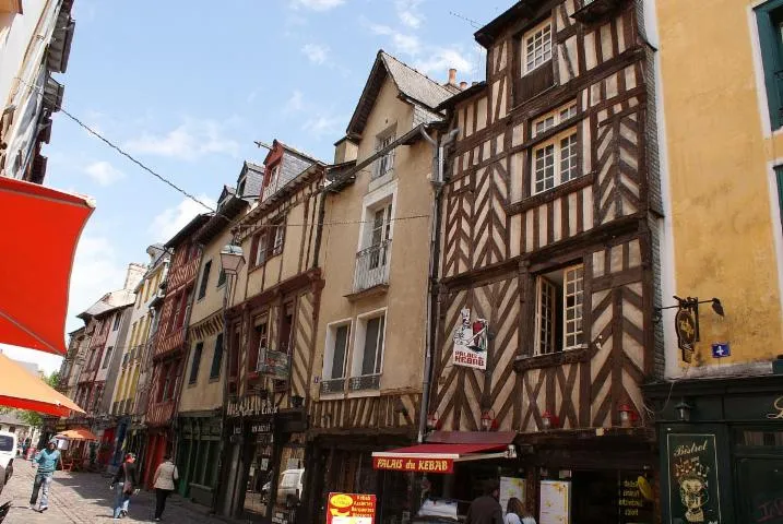 Image qui illustre: Rue Saint-Michel (Rue de la Soif)