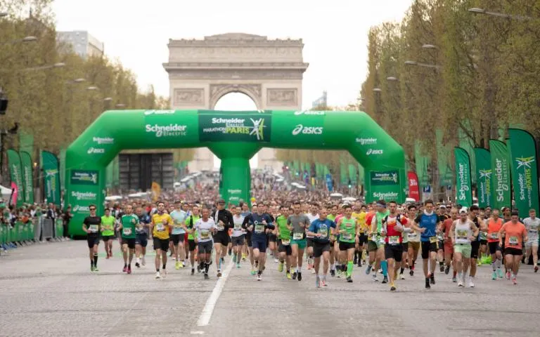 Image qui illustre: 3 bonnes raisons d'aller voir l'exposition « Marathon, la course du messager »