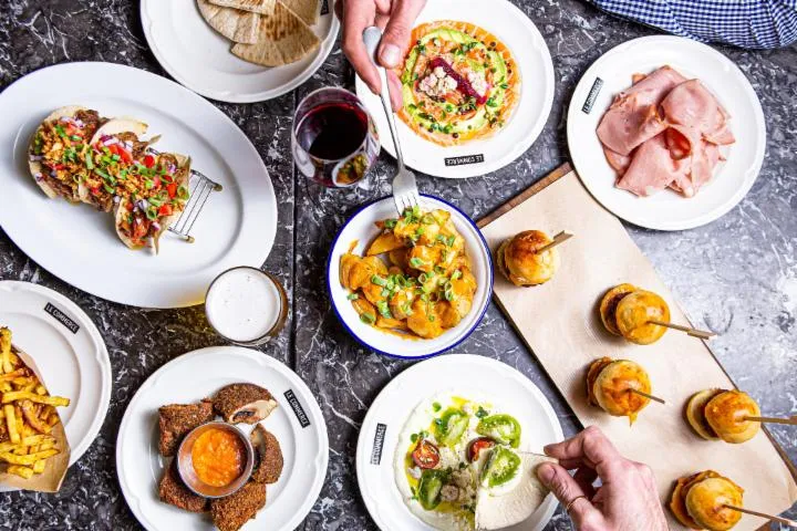 Image qui illustre: Le Commerce