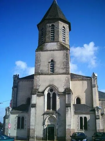 Image qui illustre: Eglise Sainte Croix