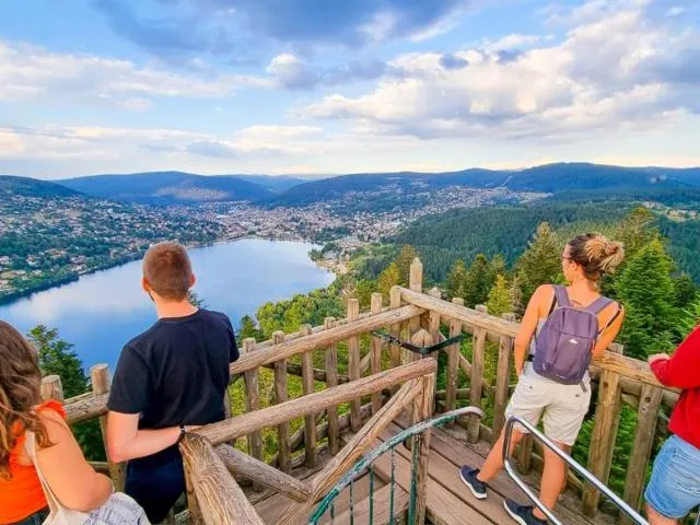 Image qui illustre: Balade De L'observatoire Et De La Cascade De Mérelle