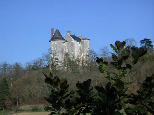 Image qui illustre: Buzet-sur-Baïse, randonnée autour du Château