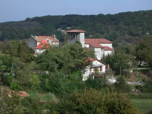 Image qui illustre: Nouaillac, Randonnée Sur Le Plateau Du Castella Et De Sembas