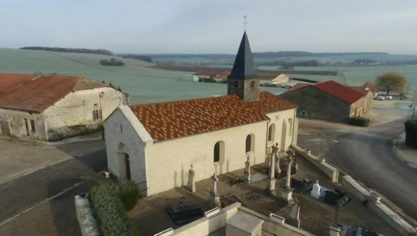 Image qui illustre: Église Saint-remy D'aingoulaincourt