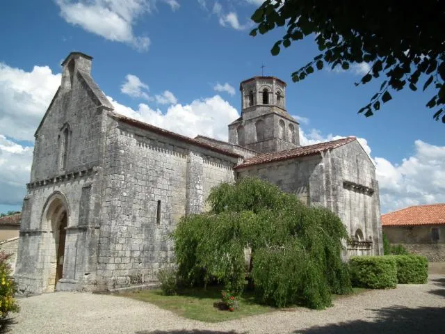 Image qui illustre: Eglise Saint-Pierre-Ès-Lien de Thaims