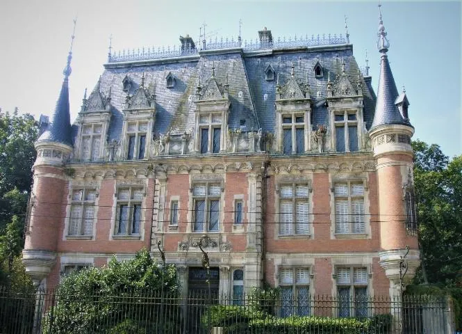 Image qui illustre: Château néo-renaissance