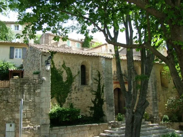 Image qui illustre: Eglise Saint-pierre-ès-liens D'aurons