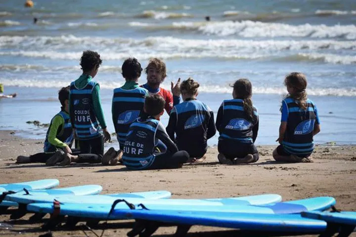 Image qui illustre: Atlantic Surf Academy