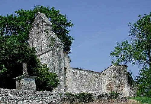 Image qui illustre: Loubès-bernac, Vers L'église De St-nazaire