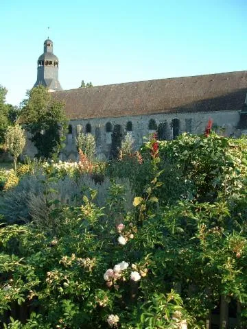 Image qui illustre: Église Abbatiale De Thiron-gardais