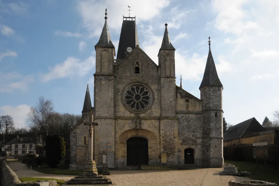 Image du carousel qui illustre: Eglise Notre Dame Du Bourg Dun à Le Bourg-Dun