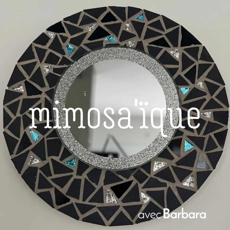 Image du carousel qui illustre: Réalisez votre miroir en mosaïque à Pont-du-Château