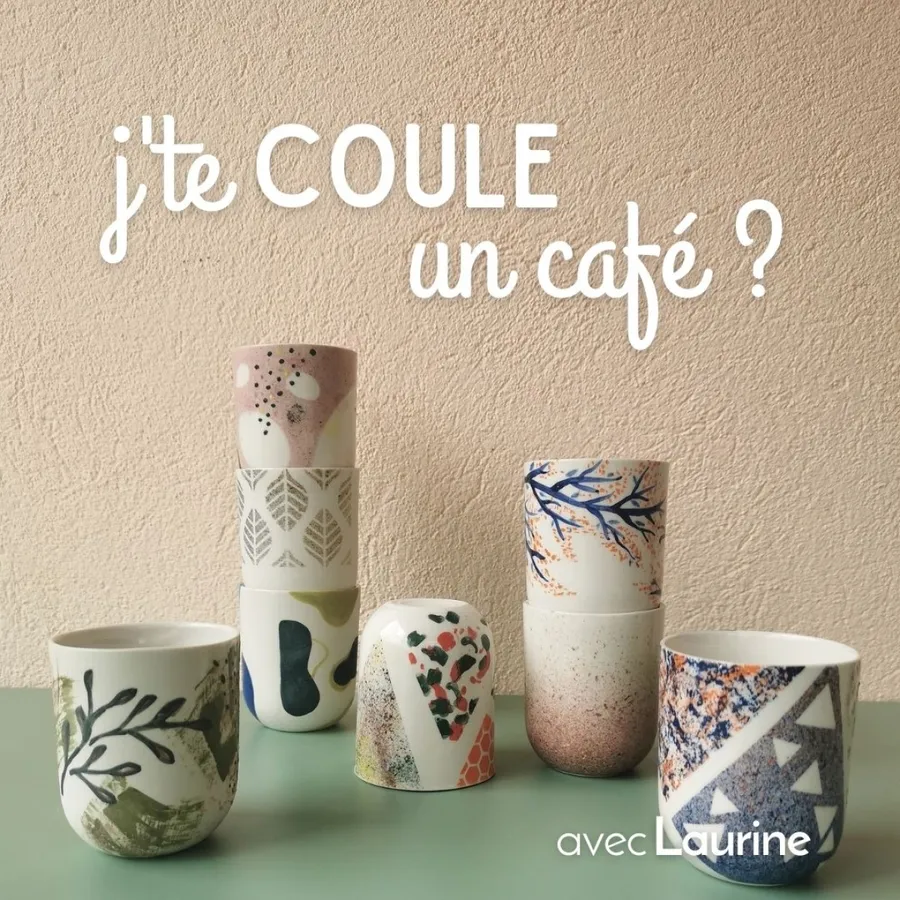Image du carousel qui illustre: Coulez votre duo de tasses en porcelaine à Saint-Marcel-lès-Valence