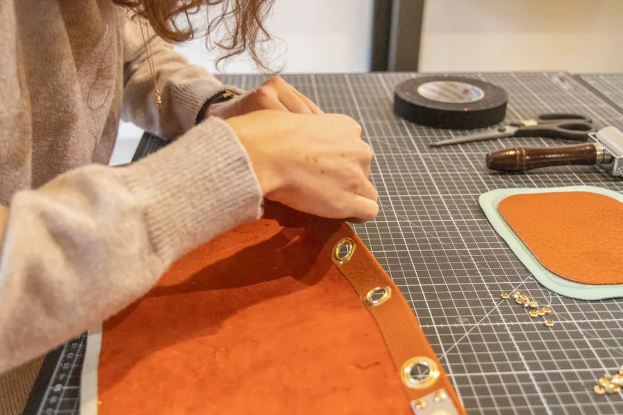 Image du carousel qui illustre: Fabriquez votre sac en cuir à Bordeaux