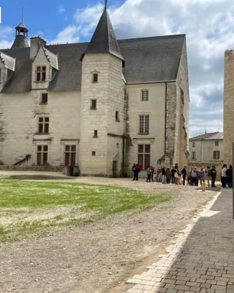 Image du carousel qui illustre: Château de Monts sur Guesnes à Monts-sur-Guesnes