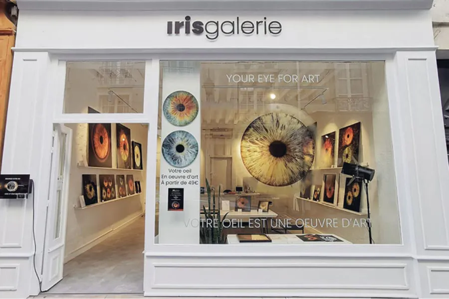 Image du carousel qui illustre: Iris gallerie à La Rochelle