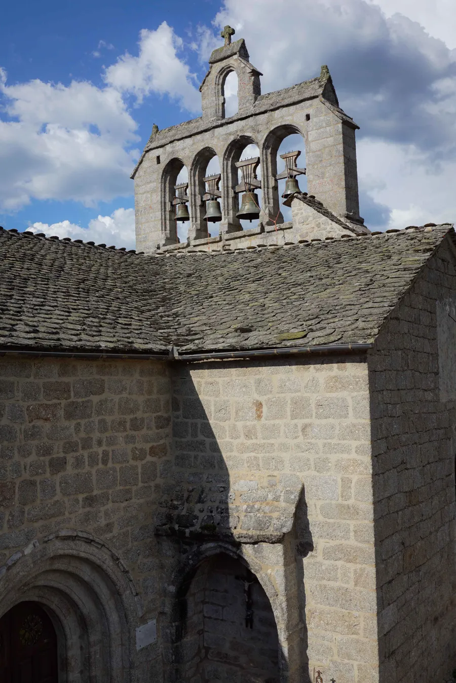 Image du carousel qui illustre: Eglise Saint-pierre - Fontans à Fontans