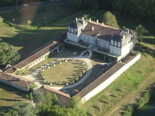 Image du carousel qui illustre: Château de Trenquelléon                                                                                                     à Feugarolles