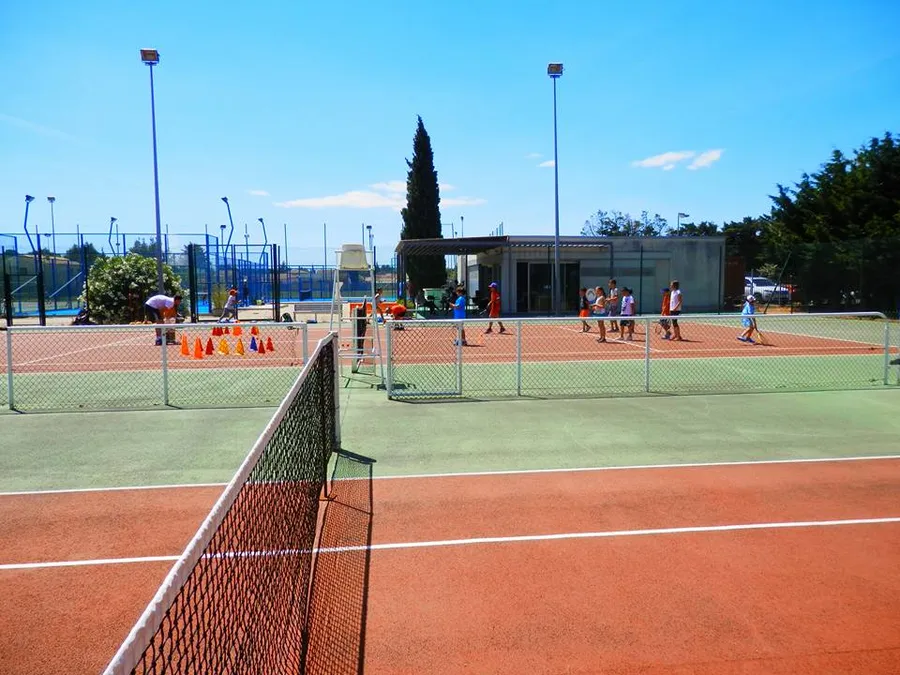 Image du carousel qui illustre: Tennis Et Padel à Tarascon