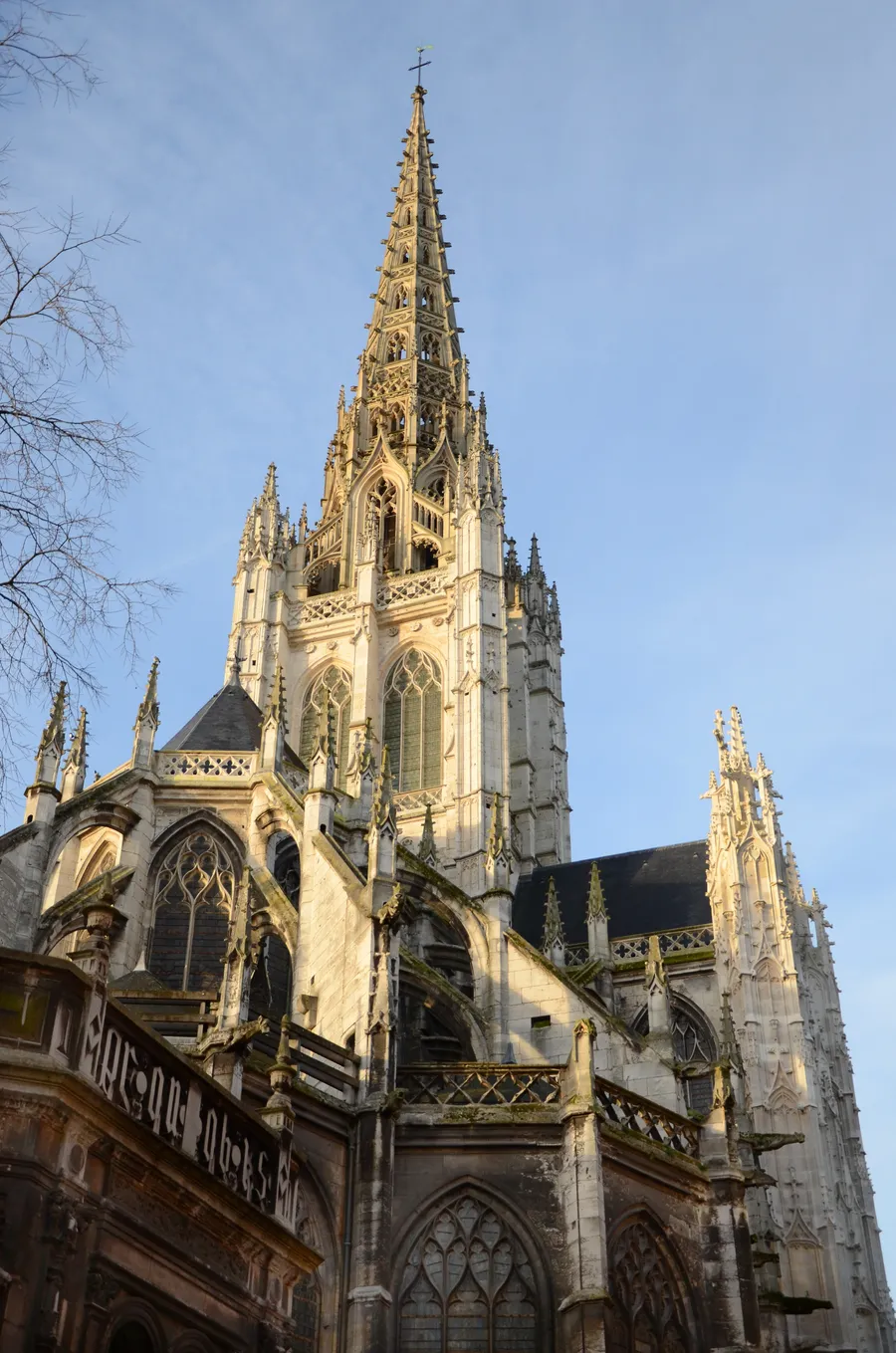 Image du carousel qui illustre: Visite guidée de l'église à Rouen
