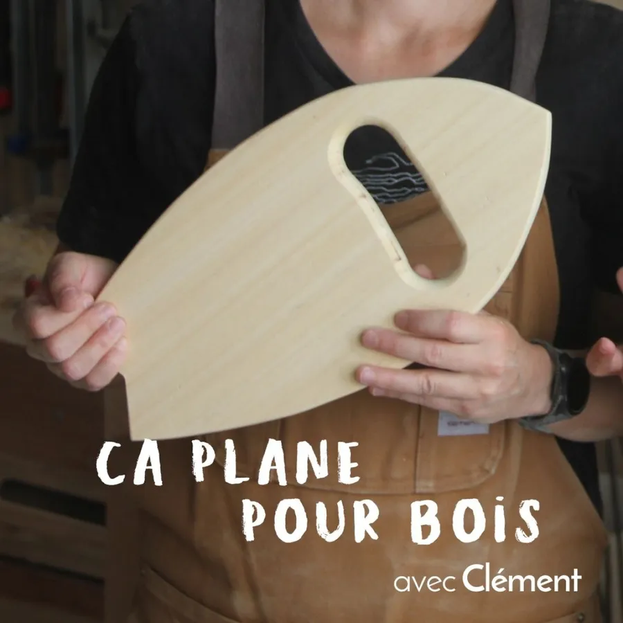Image du carousel qui illustre: Réalisez votre handplane en bois massif à Bordeaux