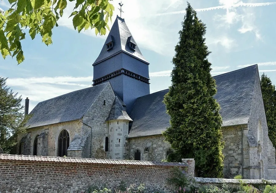 Image du carousel qui illustre: Visite guidée de l'église à Lyons-la-Forêt