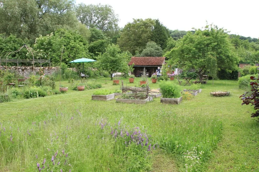 Image du carousel qui illustre: Déambulation de jardin en jardin à Orbais-l'Abbaye