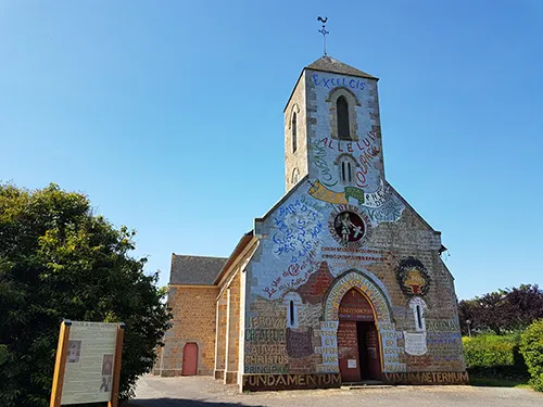 Image du carousel qui illustre: Visite guidée de l'église vivante et parlante à Ménil-Gondouin