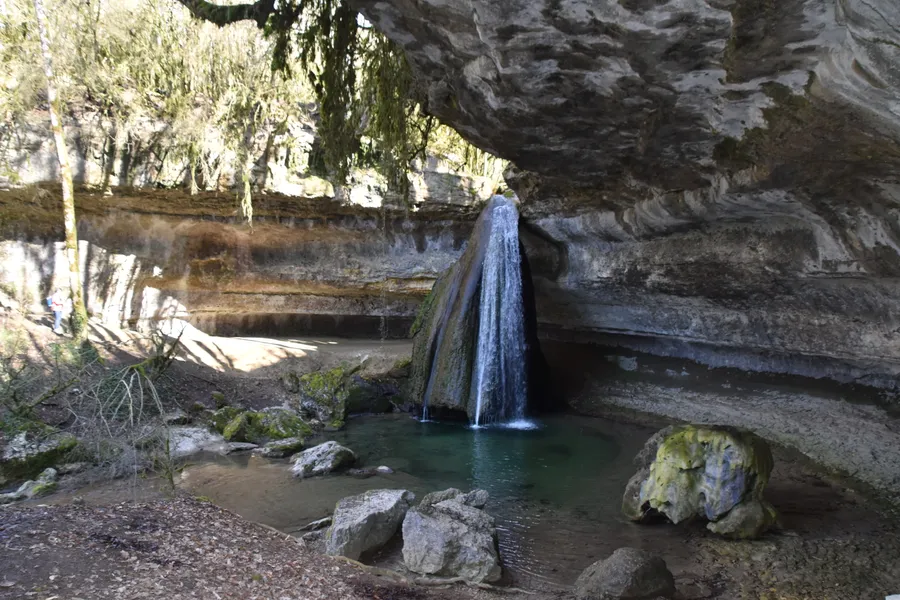 Image du carousel qui illustre: Cascade du Pain du Sucre à Surjoux-Lhopital