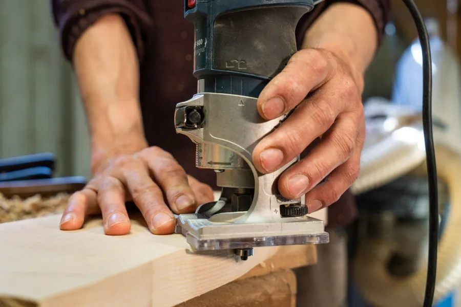 Image du carousel qui illustre: Fabriquez votre planche à découper en bois à Cast