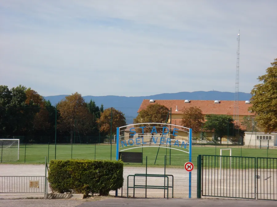 Image du carousel qui illustre: Stade Noël Véran à Meyrargues