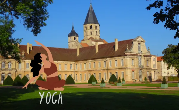 Image du carousel qui illustre: Les Initiations Au Yoga Dans Les Jardins De L'abbaye à Cluny