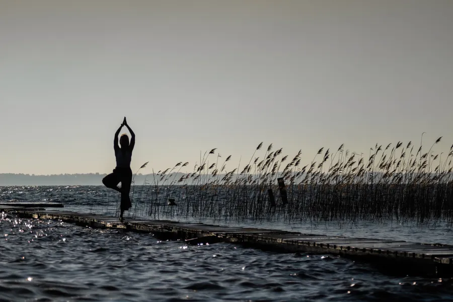 Image du carousel qui illustre: Yoga matinal à Biscarrosse-Lac à Biscarrosse