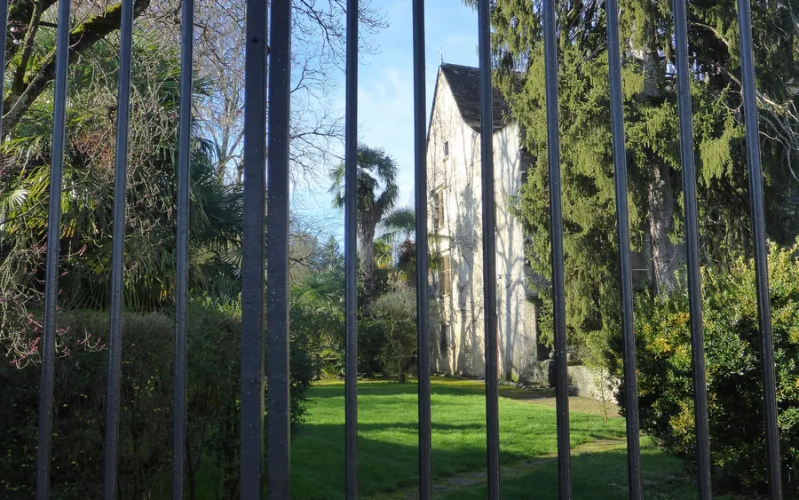 Image du carousel qui illustre: Château Et Bastide D'assat à Assat