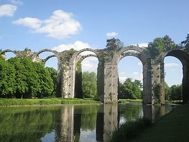 Image du carousel qui illustre: Aqueduc de Maintenon  à Maintenon