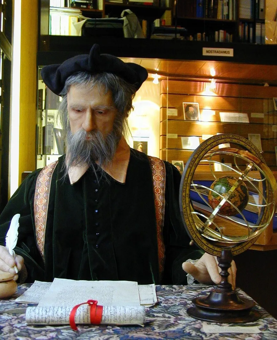 Image du carousel qui illustre: Maison De Nostradamus à Salon-de-Provence