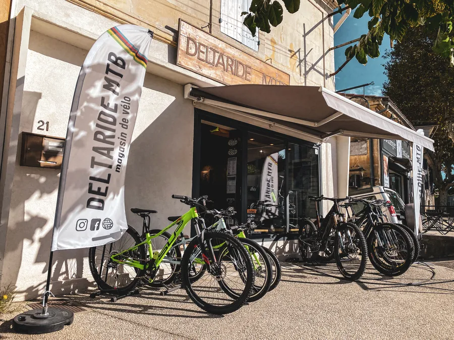 Image du carousel qui illustre: Deltaride Mtb - Location Et Réparation De Vélos à Arles