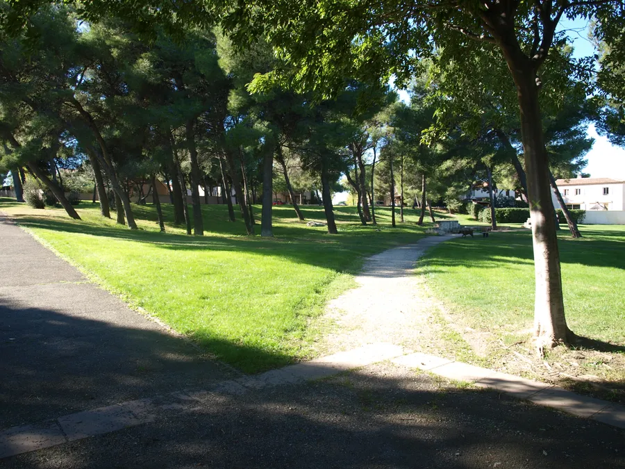 Image du carousel qui illustre: Parc de la Romaniquette à Istres